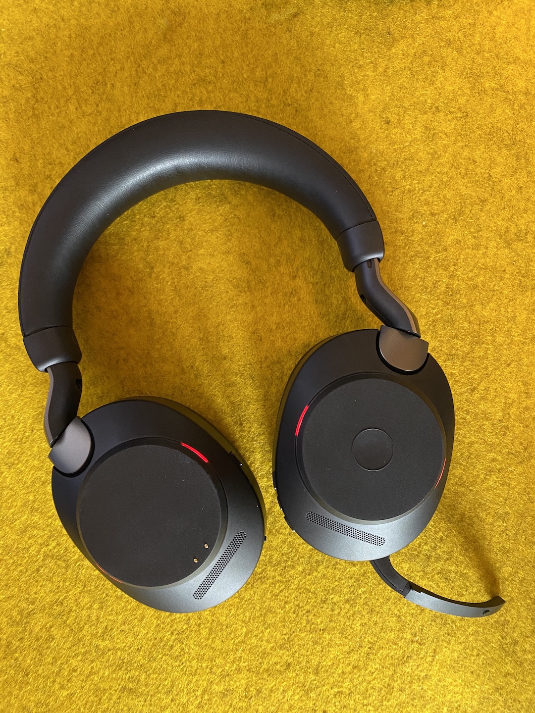 Jabra Evolve2 Series Review & Comparison: Which Headset is Right for Y